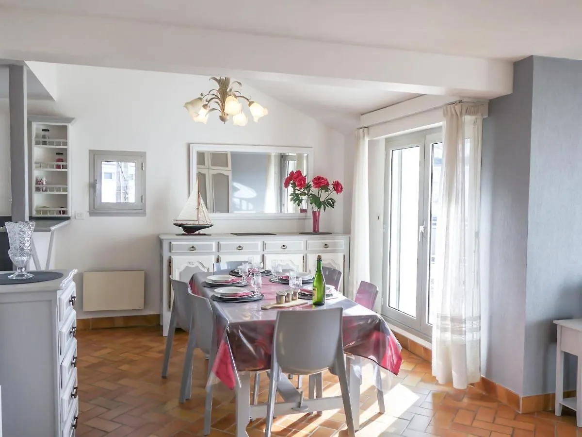 Apartment Les Embruns-2 By Interhome Carnac